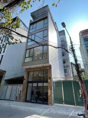 cho thuê nhà mới xây ngõ 12 khuất duy tiến, 60m2*6 tầng thông sàn, thang máy, có pccc, giá 40 triệu