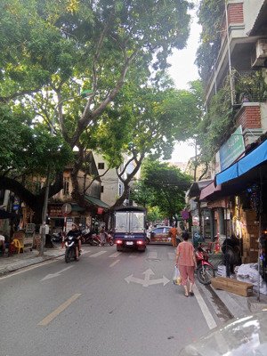 cho thuê nhà phố bà triệu, hà đông 30m², 3 tầng, vị trí vàng, kinh doanh siêu lợi nhuận