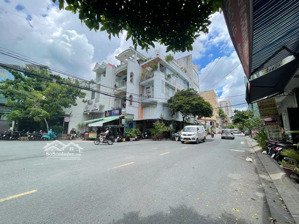 mua nhà 5 tầng tặng 2.240m2 đất - ngay khu bàu cát - gấp định cư bán nhanh