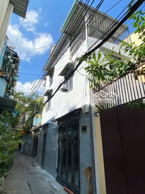 bán nhà thích quảng đức, phường 5, quận phú nhuận, tp hồ chí minh . lh điệp 