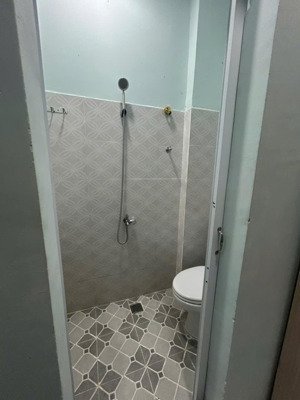 cho thuê 12 phòng trọ trống cho thuê tại trung tâm q5, đầy đủ nội thất giá 4tr/tháng. lh 