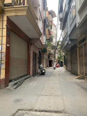 bán nhà mới hoàng mai_40m2_lô góc_ô tô 30m_mặt tiền 4,2m_full nội thất_hàng xóm feliz home_ở sướng