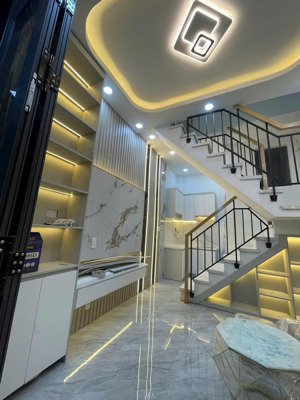 chỉ 2,95 tỷ có ngay nhà 2pn 2vs đường trần xuân soạn, sổ hồng riêng