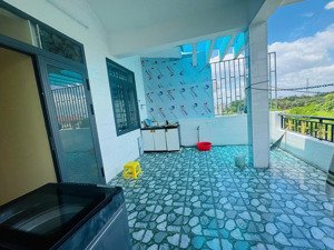 nhà cho thuê phòng ngay kdc đại phúc, phạm hùng(diện tích 20m2 giá 3,5 triệu/th, ra nguyễn văn linh