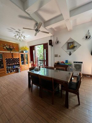 chính chủ bán gấp toà nhà mt phan đăng lưu, q.bình thạnh. dt: 12m x 32m. kc: 5 tầng. giá chỉ: 43 tỷ