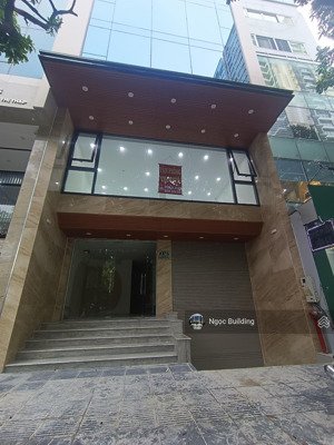 chính chủ cho thuê nhà liền kề số 18n8a phố nguyễn thị thập. dt 96m x 6,5t. giá 55 triệu. thang máy