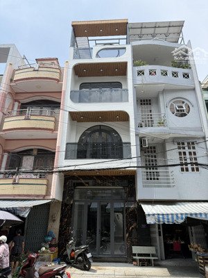 nhà 3 lầu - ngay chợ đường 24a - có thang máy - khu bình phú q.6