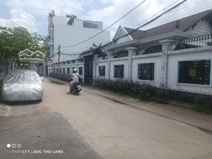 giảm 500tr bán nhanh nhà 246m2 đường xe tải hà huy giáp, gần cao đẳng điện lực, còn nhỉnh 35tr/m2