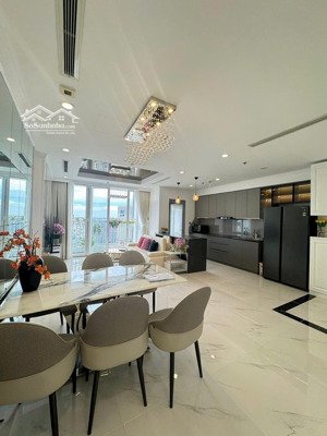 bán căn hộ chung cư hot! hàng hiếm tại vinhomes central park, 13,5 tỷ, 110m2, 3pn, 2wc