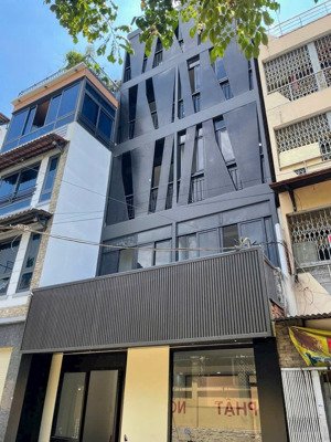 tỷ suất 8%/năm - tòa nhà chdv ung văn khiêm - dt 7 x 35m - 6 tầng - tn 250 triệu/tháng - giá 38 tỷ