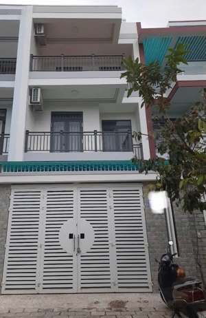 cho thuê nhà nguyên căn, 4 phòng ngủ thoáng mát, tại khu đô thị hud, phường phước long
