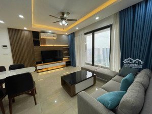 chính chủ chuyển 3pn nhượng lại căn 2pn 74m2 đẹp toà n07 trần quý kiên giá 5,45 tỷ bao phí sang tên