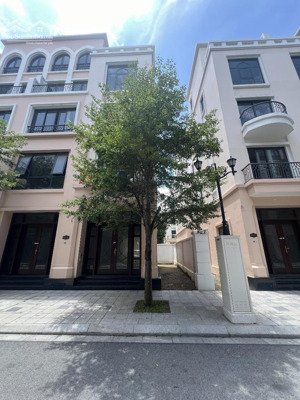 bán liền kề hải âu xẻ khe 72m - đã có sổ đỏ - giá tốt nhất khu vực