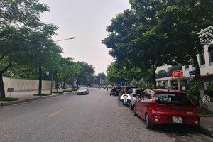 bán nhà mặt phố lạc long quân 5 tầng mặt tiền 7.5 m