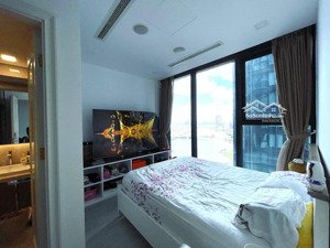 chuyển nhượng 2pn view sông và bitexco đã có sổ giá tốt để ở vinhomes bason