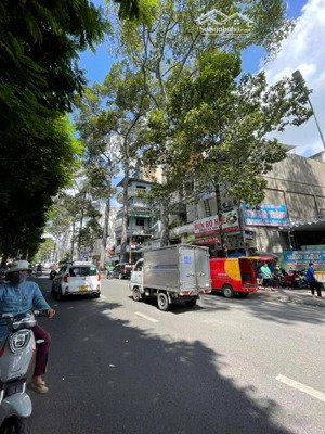 bán nhà mặt tiền hùng vương, p9, q5. dt: 14.5x35m, gía bán 200 tỷ