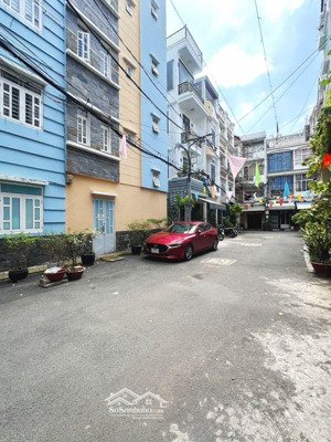 nhà hẻm xe tải tránh nhau đường huỳnh văn bánh 4,5x10m, ngay nguyễn văn trỗi. giá chỉ 9,9 tỷ