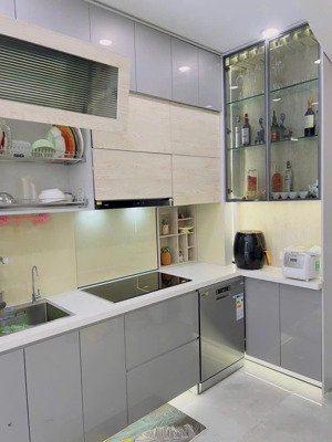 e cần bán gấp căn 107m2 toà ct7 booyoung mỗ lao giá 7 tỷ nhỉnh. nhà đẹp. tầng 15
