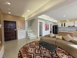 căn penthouse 300m² biệt thự trên không giữa lòng phú mỹ hưng, view triệu đô, giá cực tốt!