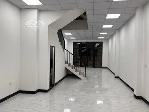 cần cho thuê tầng 1+ tầng 2 làm văn phòng tại kđt louis city hoàng mai lh 