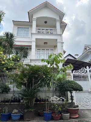 bán biệt thự ngang 10m kđt an phú - an khánh dt 200m2 (10m x20m) - giá 50 tỷ full đẹp- lh quỳnh nhi