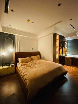 bán căn hộ star tower đường dương đình nghệ 144m2 giá chào 11.8 tỷ 