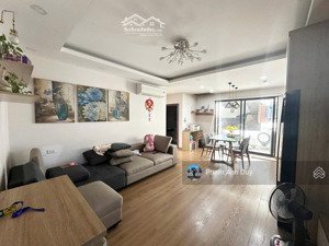 chính chủ cần bán căn hộ 2pn, 2wc, tầng đẹp, nội thất đầy đủ dự án home city trung kính