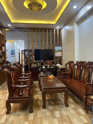 biệt thự sân vườn mặt tiền bàu mạc 11, công viên trước nhà, sát biển nguyễn tất thành, 9.5 tỷ