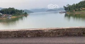 bán 8000m đất tại phúc trìu, nam hồ núi cốc, giáp sân golf, mặt tiền rộng, không gian sống lý tưởng