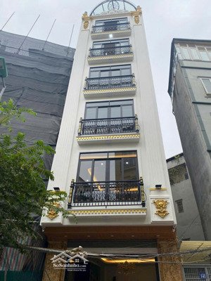 cho thuê gấp nhà phân lô 2 mặt thoáng trần quang diệu, dt 55m2 x 4 tầng, mt 5m,ô tô tránh. giá 18tr