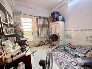 cc 23/49 đinh tiên hoàng 60m2 2pn shr vĩnh viễn ban công view trường sa giá: 2,7tỷ