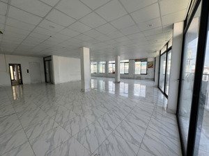 cho thuê văn phòng 200 m2 tại nguyễn văn lộc - hà đông, sàn mặt tiền rộng, phù hợp vp, kd online