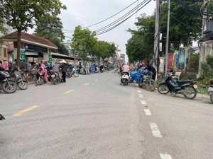 chính chủ chị lan bán nhà 55m2 mt 4,9m giá 9 tỷ ô tô đỗ cửa chốt nhanh