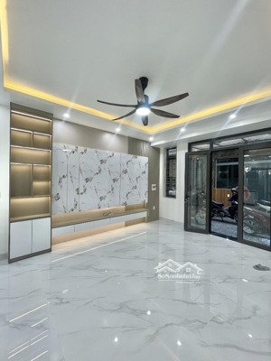 sau nhà mặt đường thiên lôi - gần chợ đôn - sân cổng trước sau 50m2 x 4 tầng