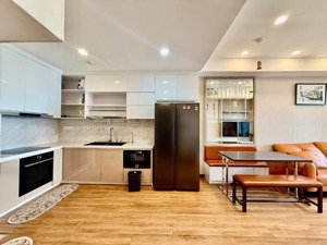 cho thuê căn hộ đẹp 2pn 70m2 view đông, y hình-có oto botanica premier