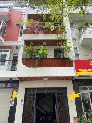 giá tốt mt khu đường hoa phú nhuận, ngang 4m, cn 48m2, 3tst, không lg, giá 17 tỷ tl, làm việc cc