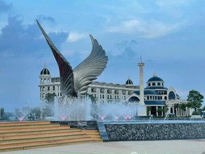 bán căn nhà phố cắt lỗ 1,2 tỷ.8x19.5 thanh toán 4,9ty, chờ nhận nhà giá đầu tư, đăng là có giá tốt