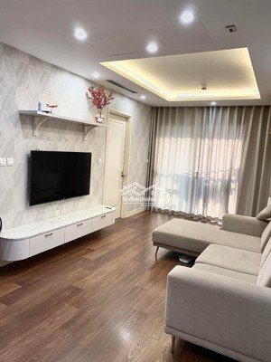 giảm thêm 200tr bán nhanh căn 2 ngủ tầng 18, 86m2, full đồ giá 6,4 tỷ cc imperia garden. 