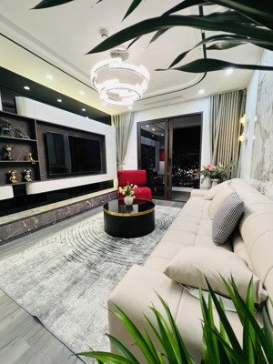 chính chủ cần bán gấp căn hộ ( 3pn 98m²) chung cư florence mỹ đình.sổ đỏ,bao phí.