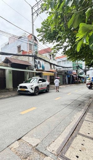 bán biệt thự - 4tầng - 10x24 - hiệp phú - trương văn thành - nhỉnh 90tr/m