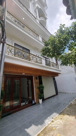 bán nhà mới đẹp tây hồ, phân lô, mới tinh, ô tô đậu đỗ, siêu đẹp, 30/45 m2, 7.7 tỷ. 