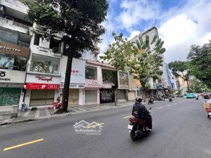 siêu vị trí siêu hiếm! mặt tiền nguyễn trãi ngay chợ bến thành. dt 7.5x18m giá chỉ 110 tỷ. quá tốt