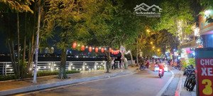 cc cho thuê nguyên căn lô góc, cách hồ tây 5m