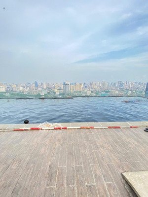 chính chủ gửi bán căn hộ 76m2 - 2n2wc, full nội thất tại center point số 110 cầu giấy, giá 8,x tỷ