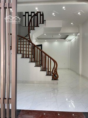 bán gấp nhà phú lương oto tránh cách nhà 3 bước chân. gần chợ ,kinh doanh sầm uất.