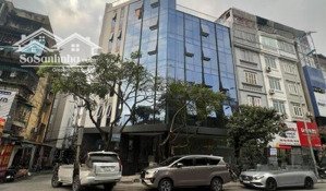 bán nhà mặt phố ngọc khánh, dt 110m2 x 9 tầng, mặt tiền 9m, lô góc, thuê 200 tr/ th, giá 70 tỷ.