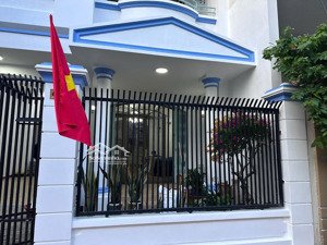 chính chủ đi ngước ngoài hạ giá còn 18 tỷ - đường ung văn khiêm - 5x22m- 2 lầu