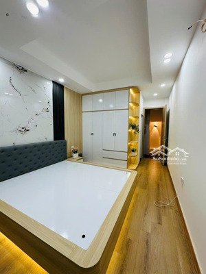 bán nhà phố vọng 6 tầng thang máy chỉ 7,9 tỷ