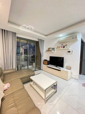 cần cho thuê cc him lam dt 86m2 2pn 2wc full nt giá rẻ . 10 tr/th lh hân