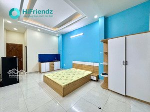 phòng ngay trệt - diện tích hơn 30m2 - full nội thất - mặt tiền đường gần cầu nguyễn văn cừ, q8